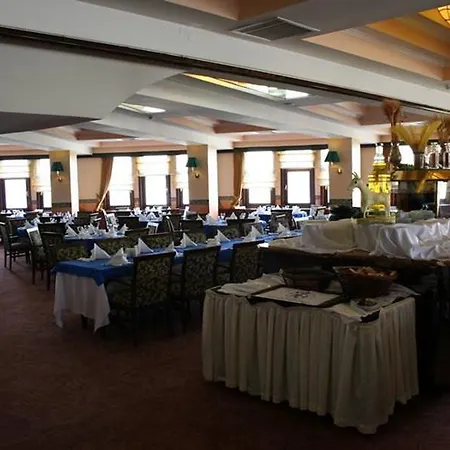 Hotel Esenboga Airport 5*