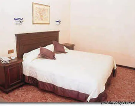 Esenboga Airport Hotell 5*