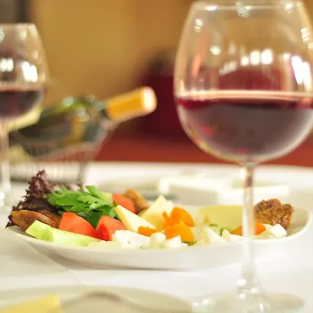 Hotell Esenboga Airport 5*