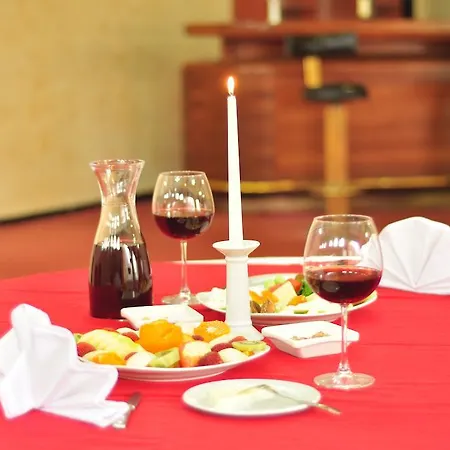 מלון Esenboga Airport 5*